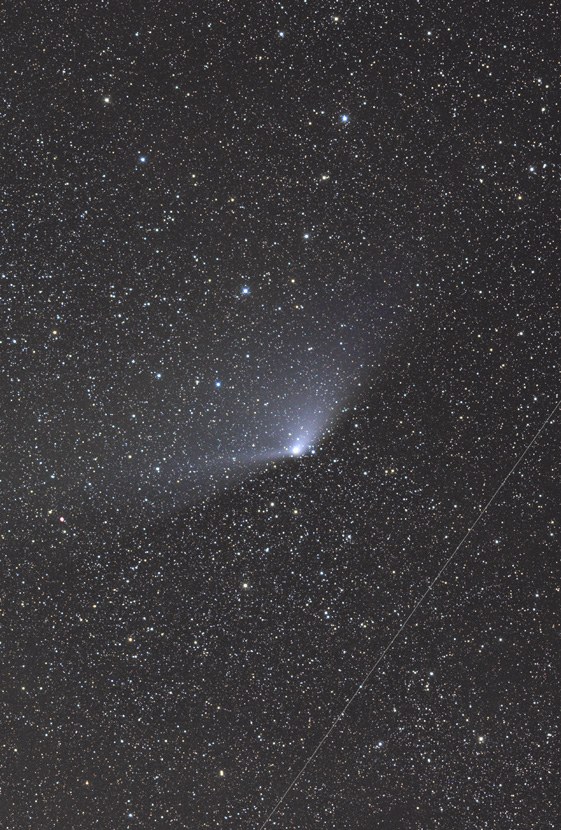 パンスターズ彗星の扇状の尾