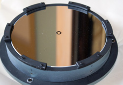 MT200の放物面鏡と主鏡セル