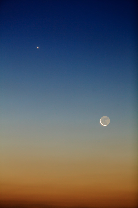 月と金星のランデブー