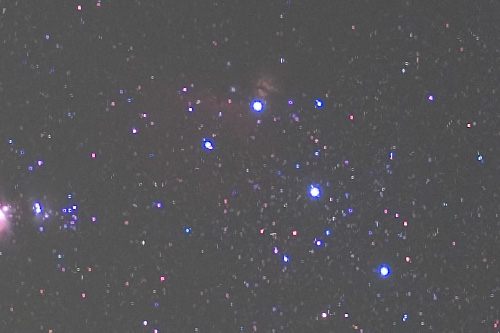 ニコンAF-S ZoomNikkor17-35mmで撮った星のピクセル等倍画像