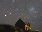 テカポ湖の教会と星空